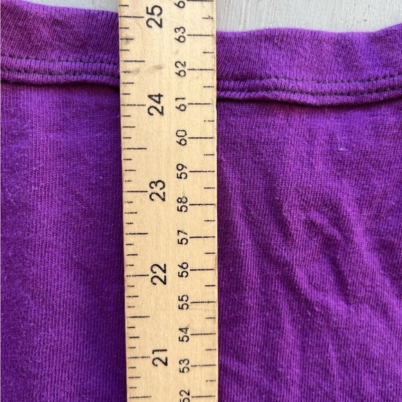Men's Vintage Russell T-Shirt Purple Life's a Beach San Diego L USA ALTERED HEM - Picture 12 of 12